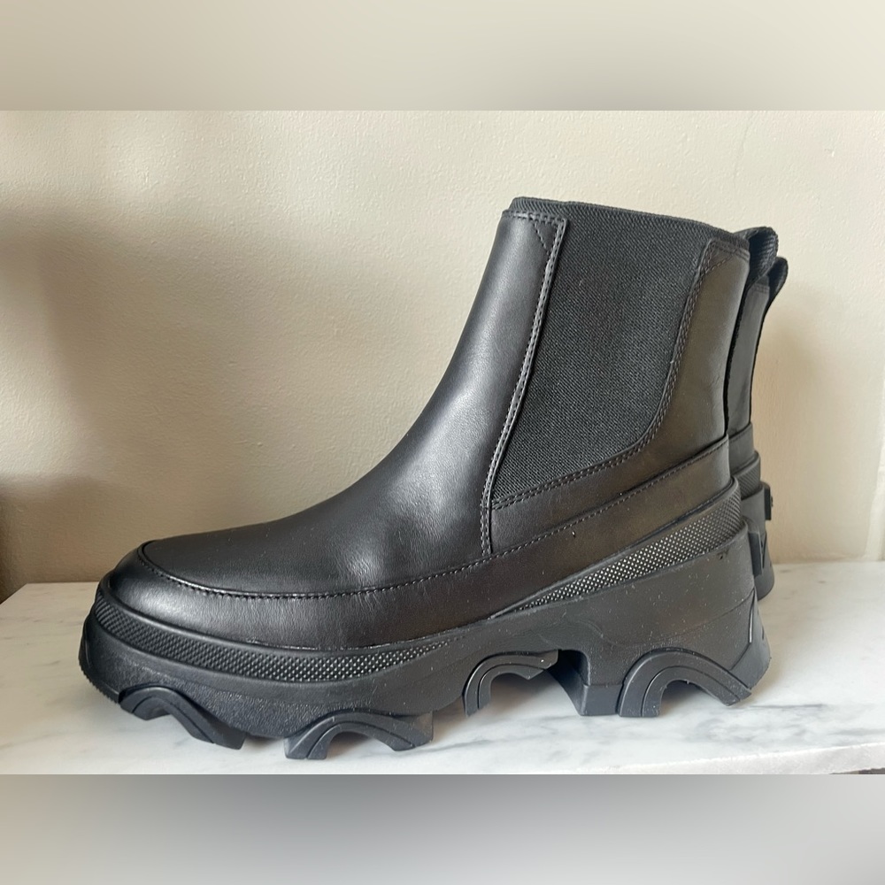 Sorel Brex Waterproof Chelsea Boots - Like New!